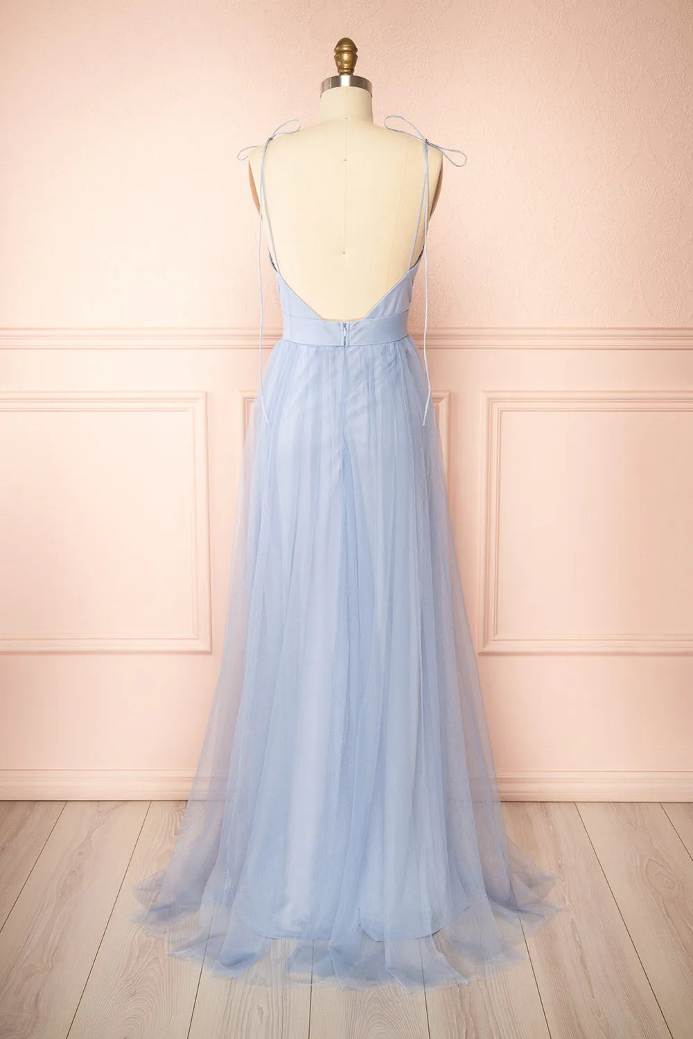 Hyedi Light Blue | Tulle Gown with Plunging Neckline