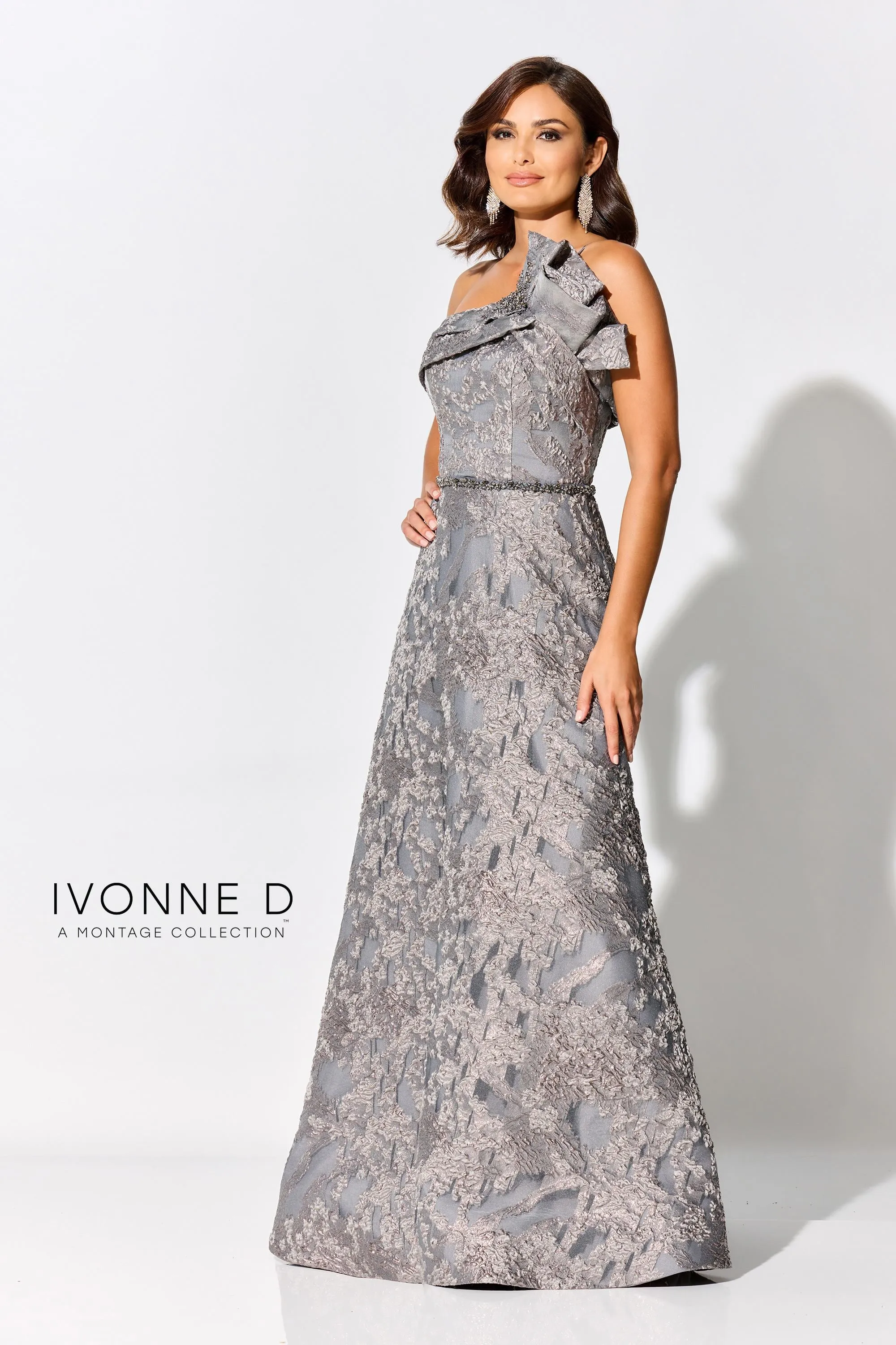 Ivonne D ID304