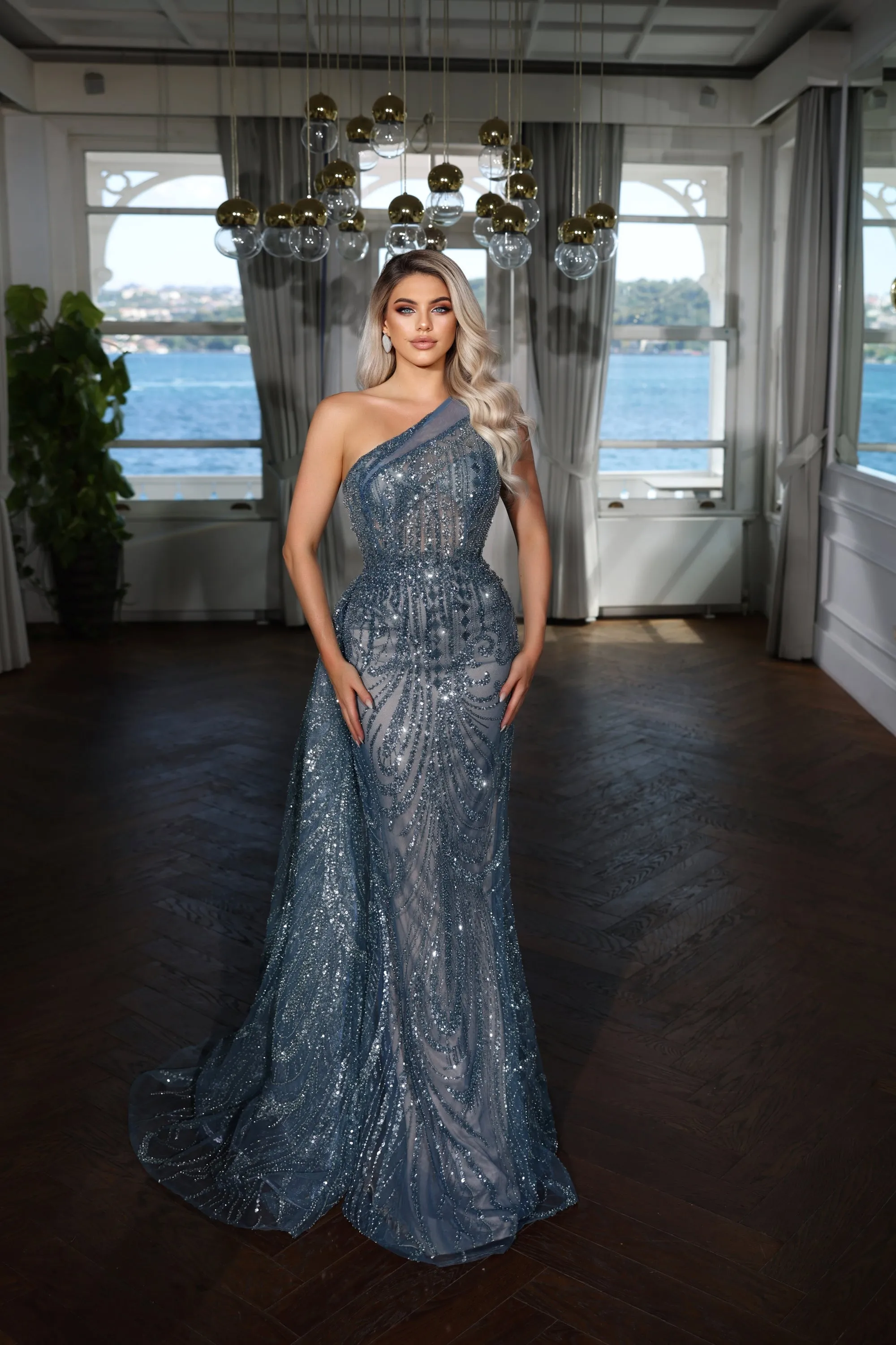 MODESSA COUTURE M22407 Size 10 Only