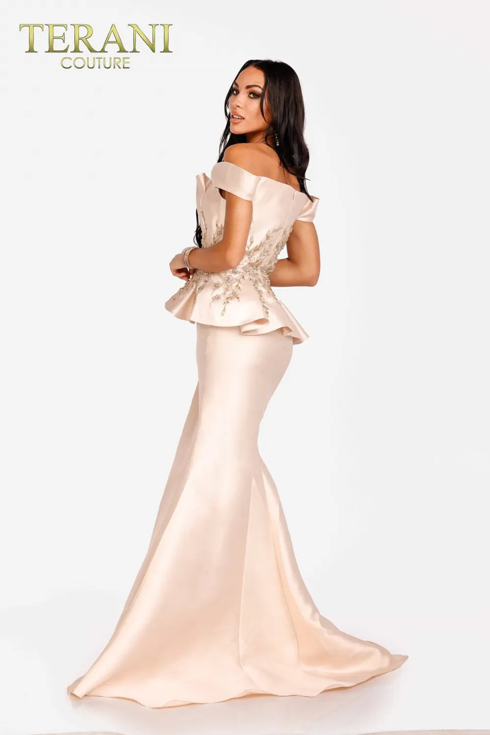 Terani Couture 231E0509